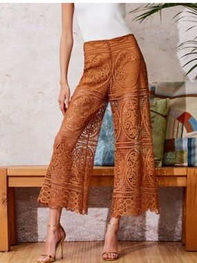 Elie Tahari lace palazzo pant with back zipper worn once